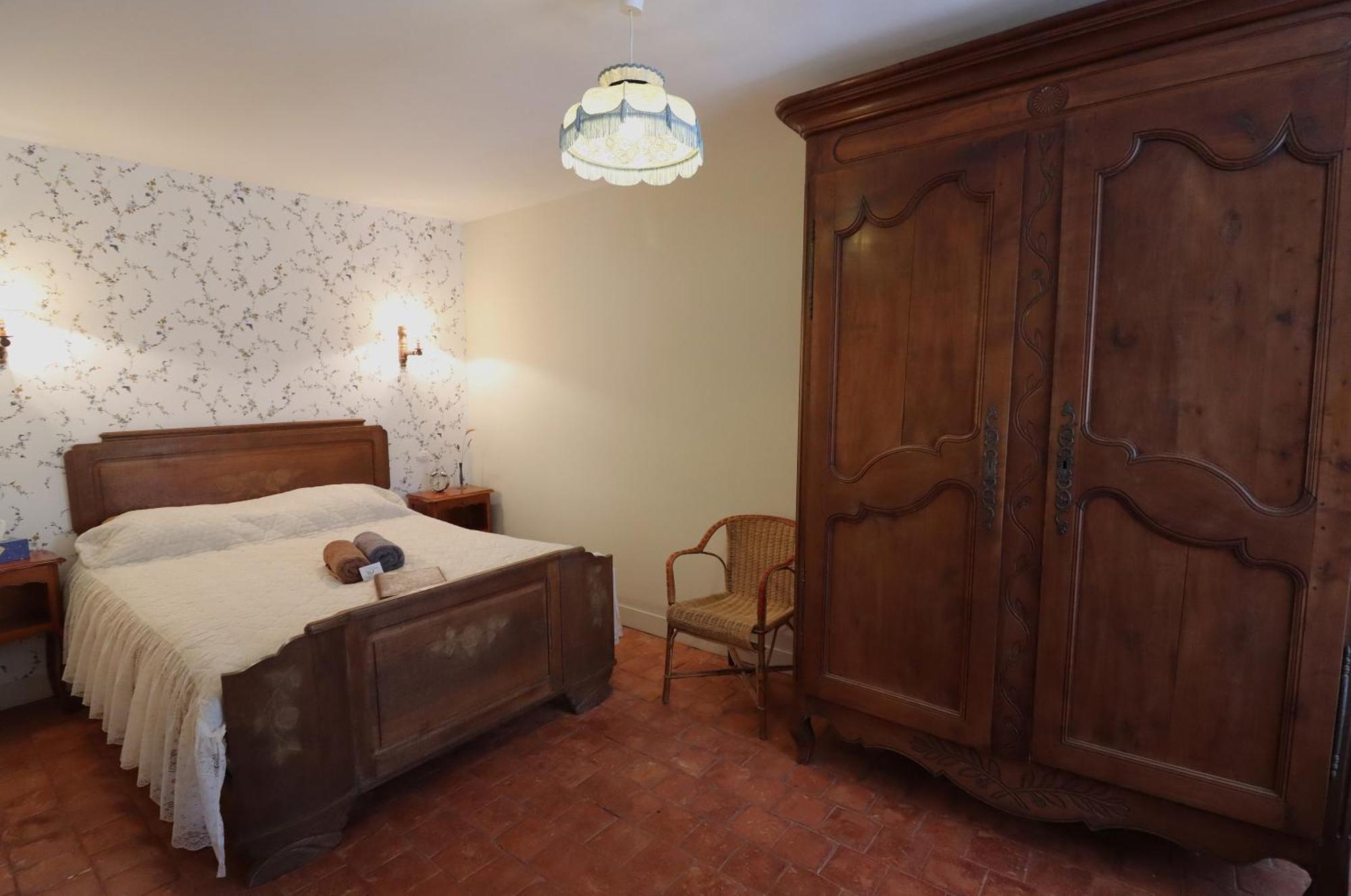 Location De Chambres Bienvenue Chez Meme Treigny Exteriör bild